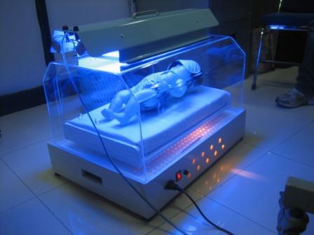 Inkubator dan fototerapi satu paket