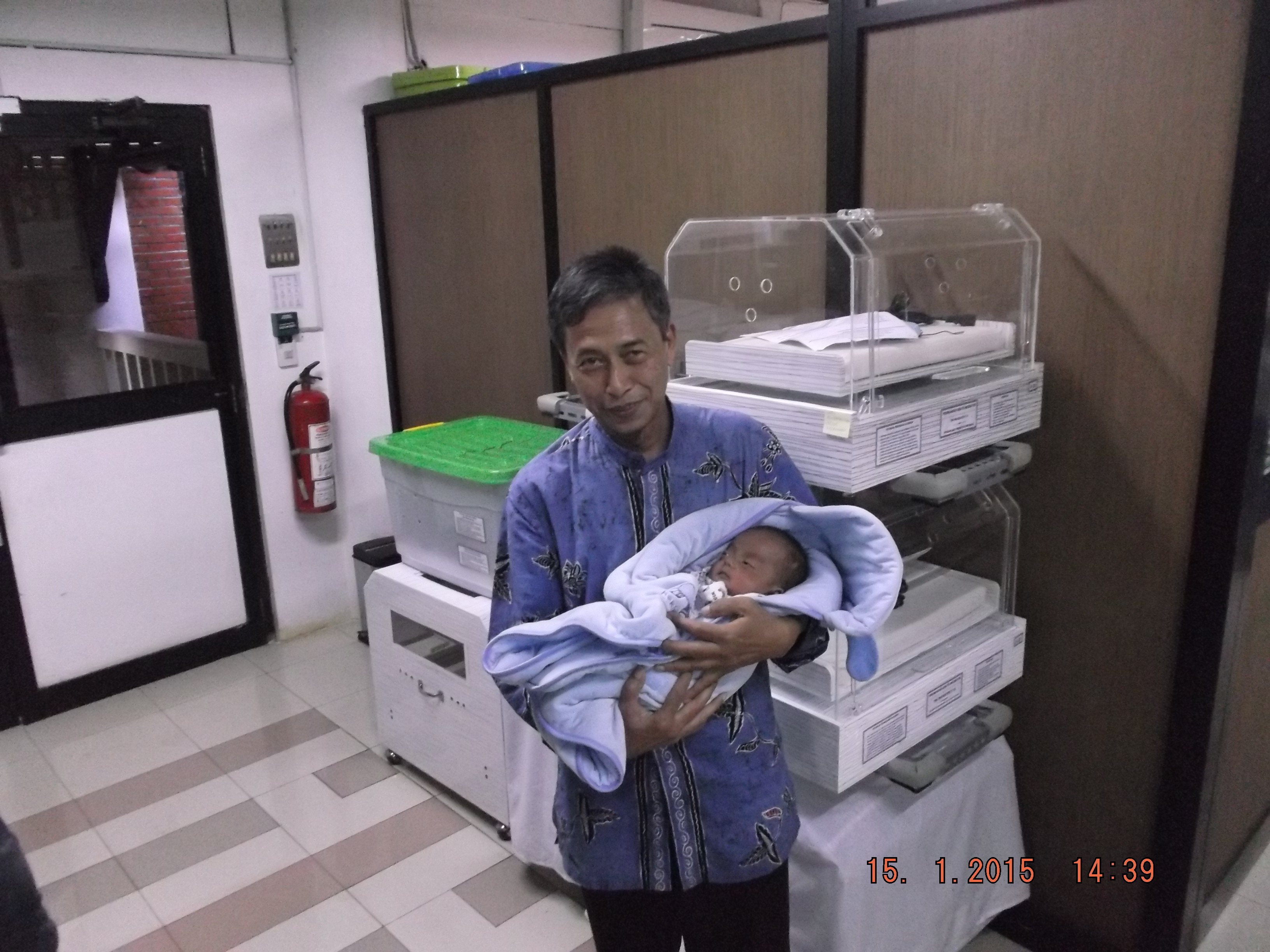 Salah satu bayi yang mendapatkan layanan peminjaman inkubator gratis dari UI